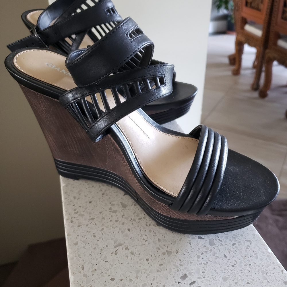 Gianni Bini sandals.